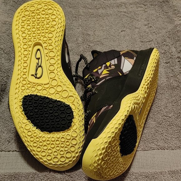 PG 3 'Mamba Mentality' - Picture 6 of 7